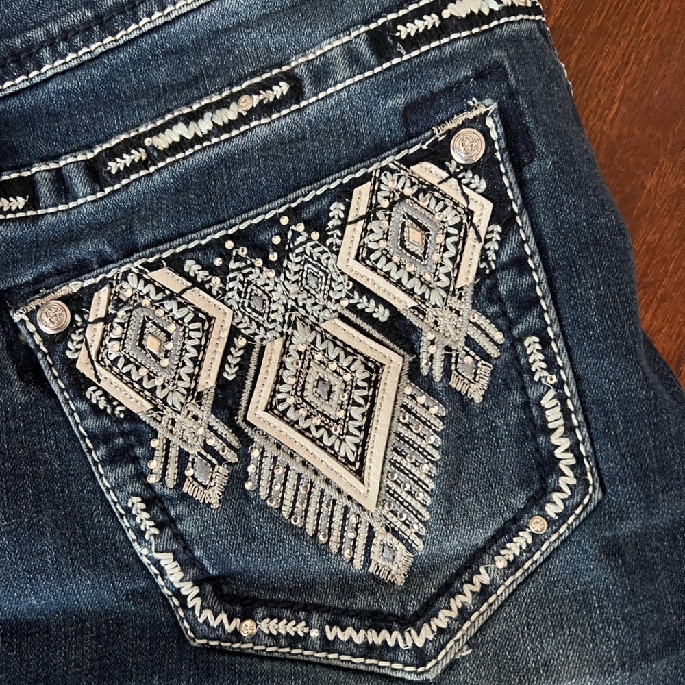 Never worn Grace in LA jeans. Boot cut size 29